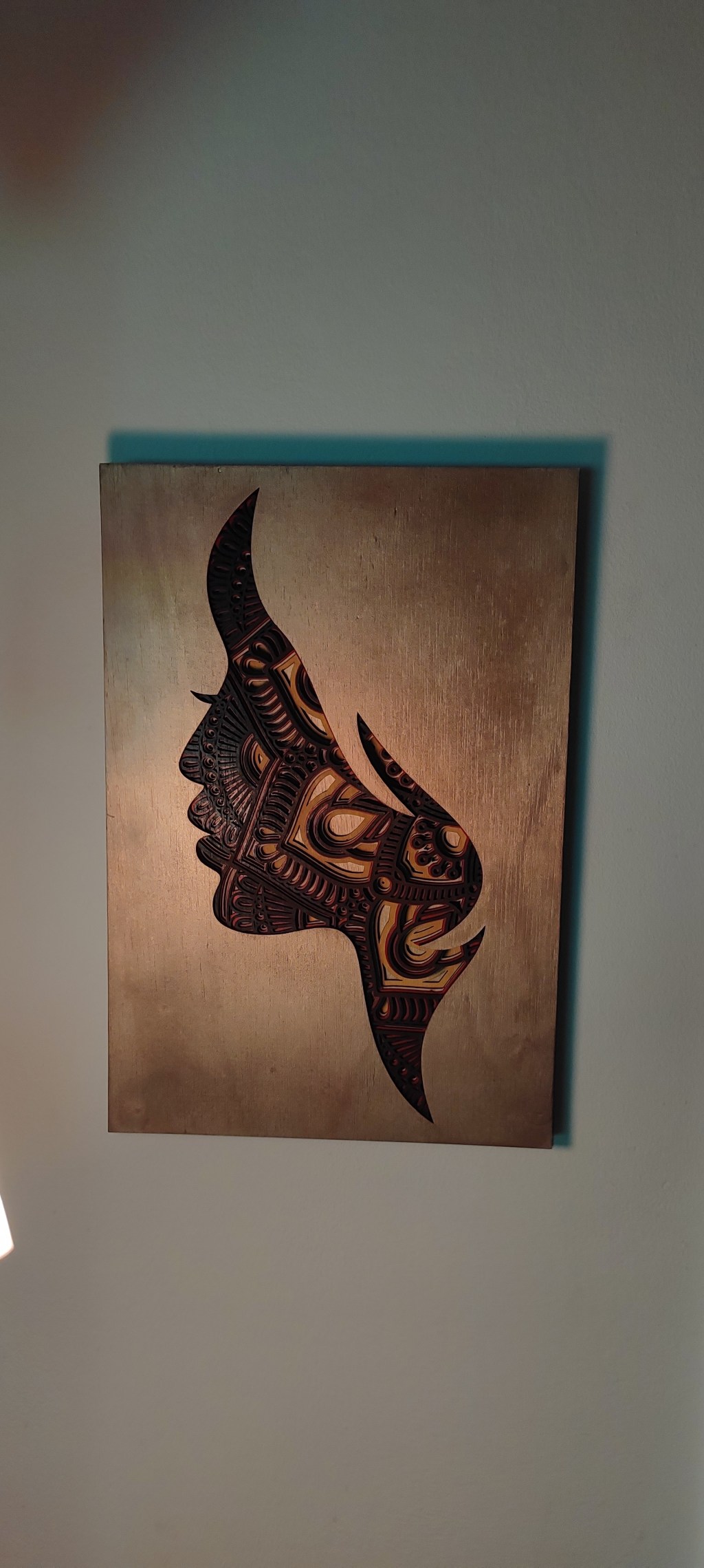 Chip de femeie, tablou din&nbsp;lemn